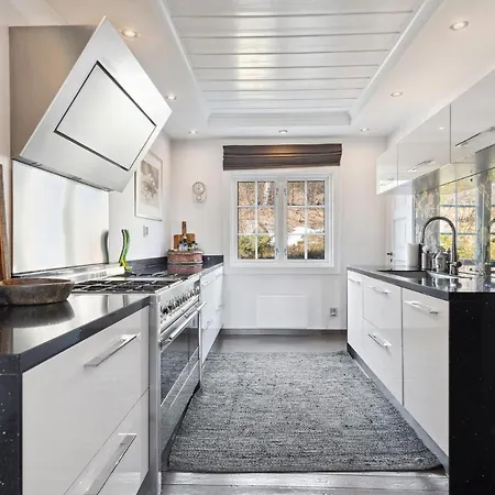 بيت للعطل Solsiden - In The Center Of يالو