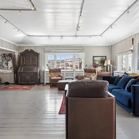 Solsiden - In The Center Of