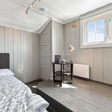 Solsiden - In The Center Of *